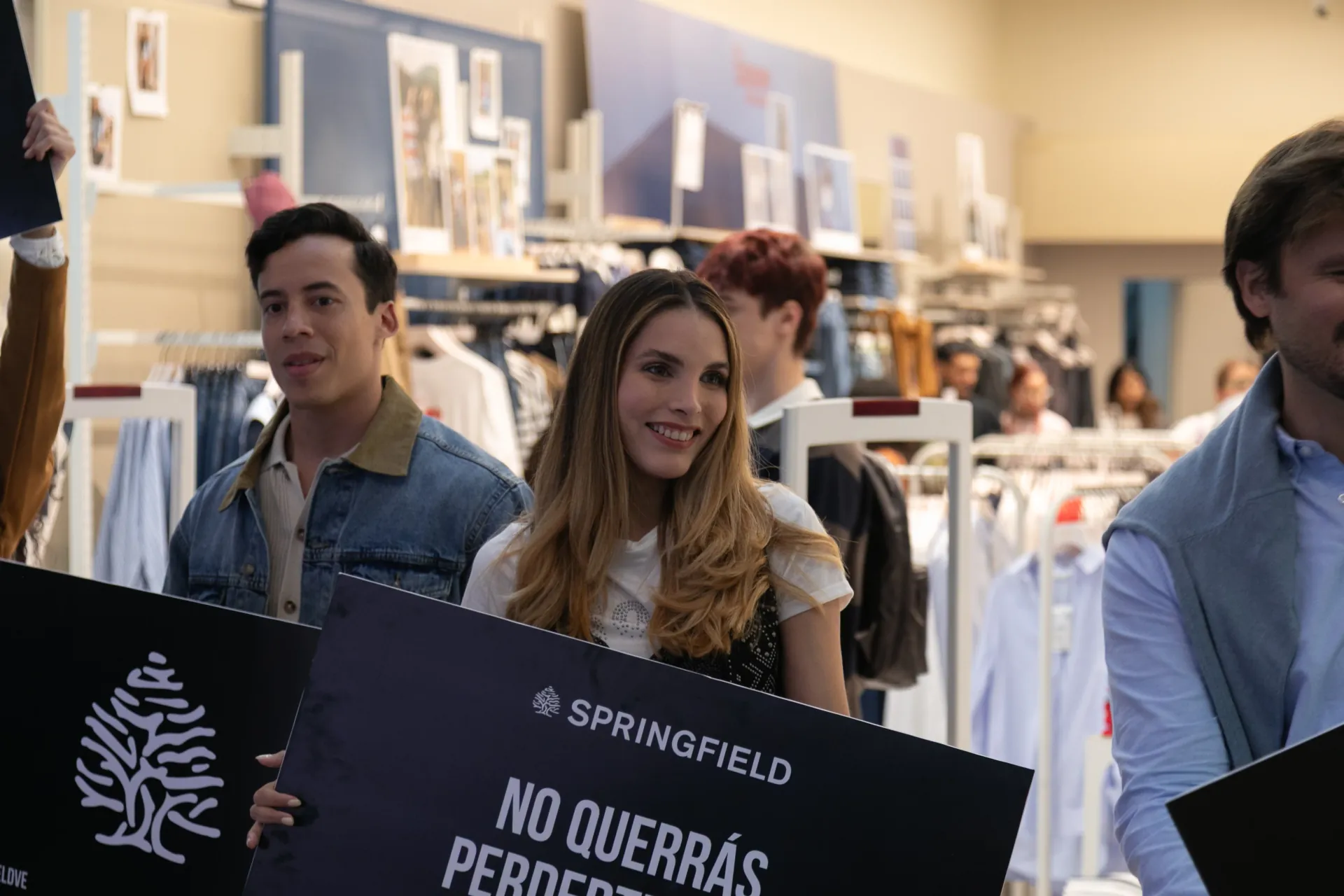 Springfield casual fashion retail environment